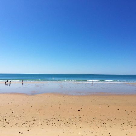Apartamento La Barrosa Chiclana de la Frontera Buitenkant foto